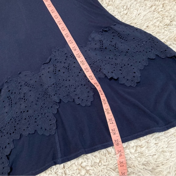 Pebble and Stone Navy Tunic Lace High Low Asymmetrical Top Size Small S - Picture 7 of 9